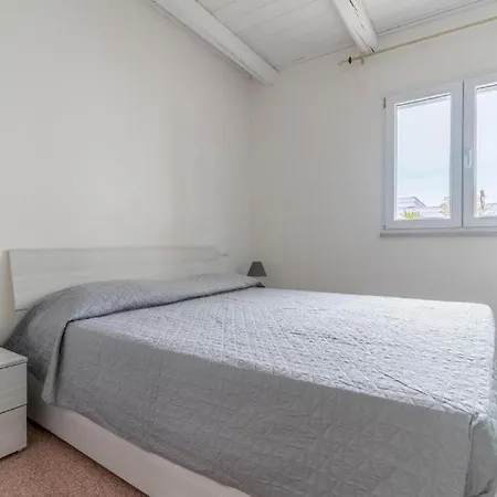 Neptune Apartment *